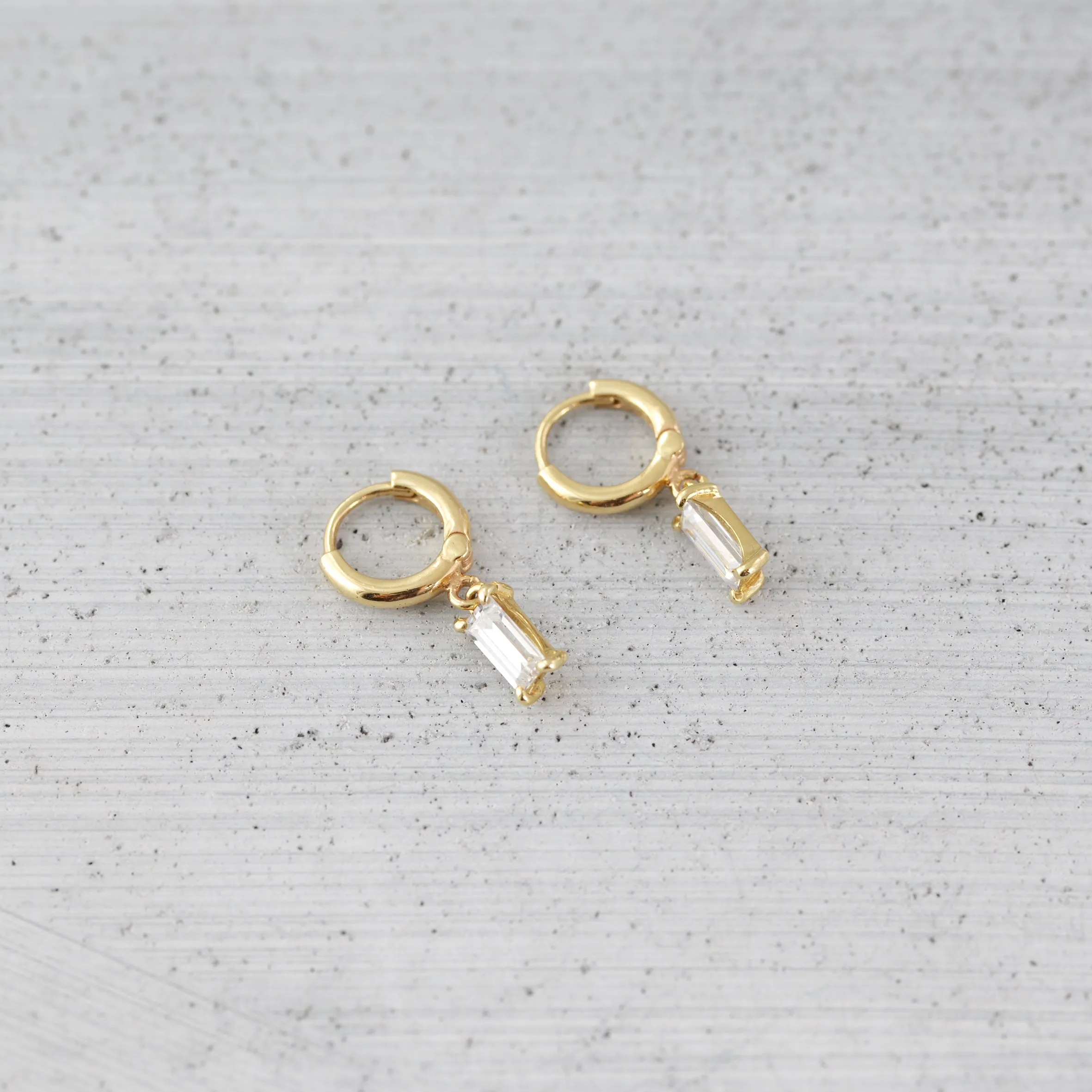 Allure baguette sleeper Earring (single) - 14K/ 18K Gold