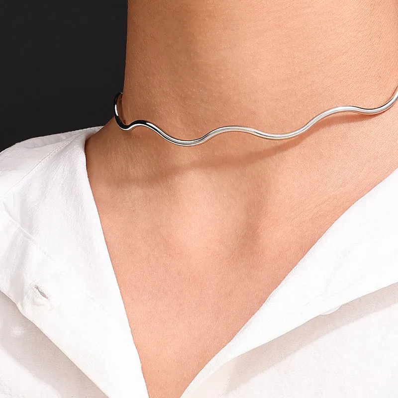 Chic Wave Design Metal Necklace - Vienna Verve Collection