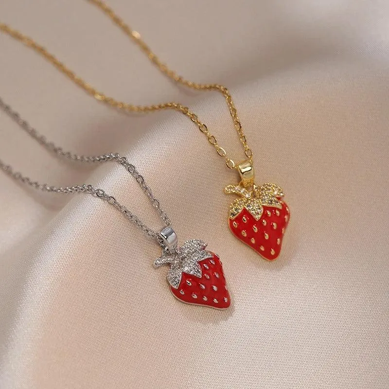 Cute Strawberry Pendant Necklace – Romantic Jewellery for Halloween