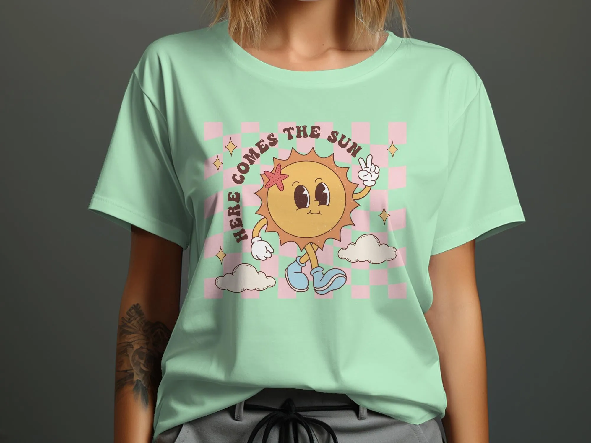 Cute Sunshine Graphic T-Shirt, Here Comes the Sun Fun Cartoon Tee, Unisex Summer Beach Shirt, Casual Fashion Top