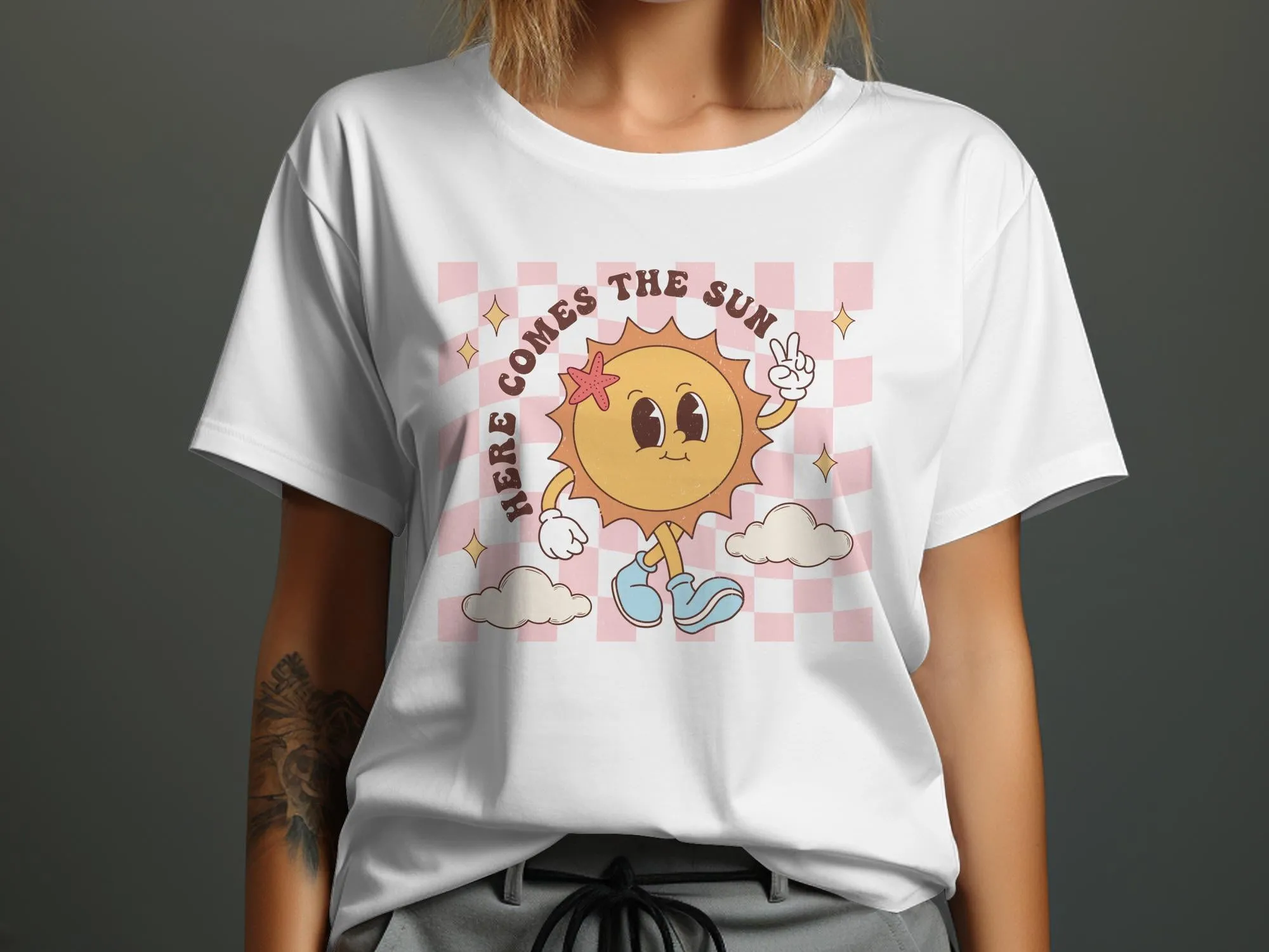 Cute Sunshine Graphic T-Shirt, Here Comes the Sun Fun Cartoon Tee, Unisex Summer Beach Shirt, Casual Fashion Top