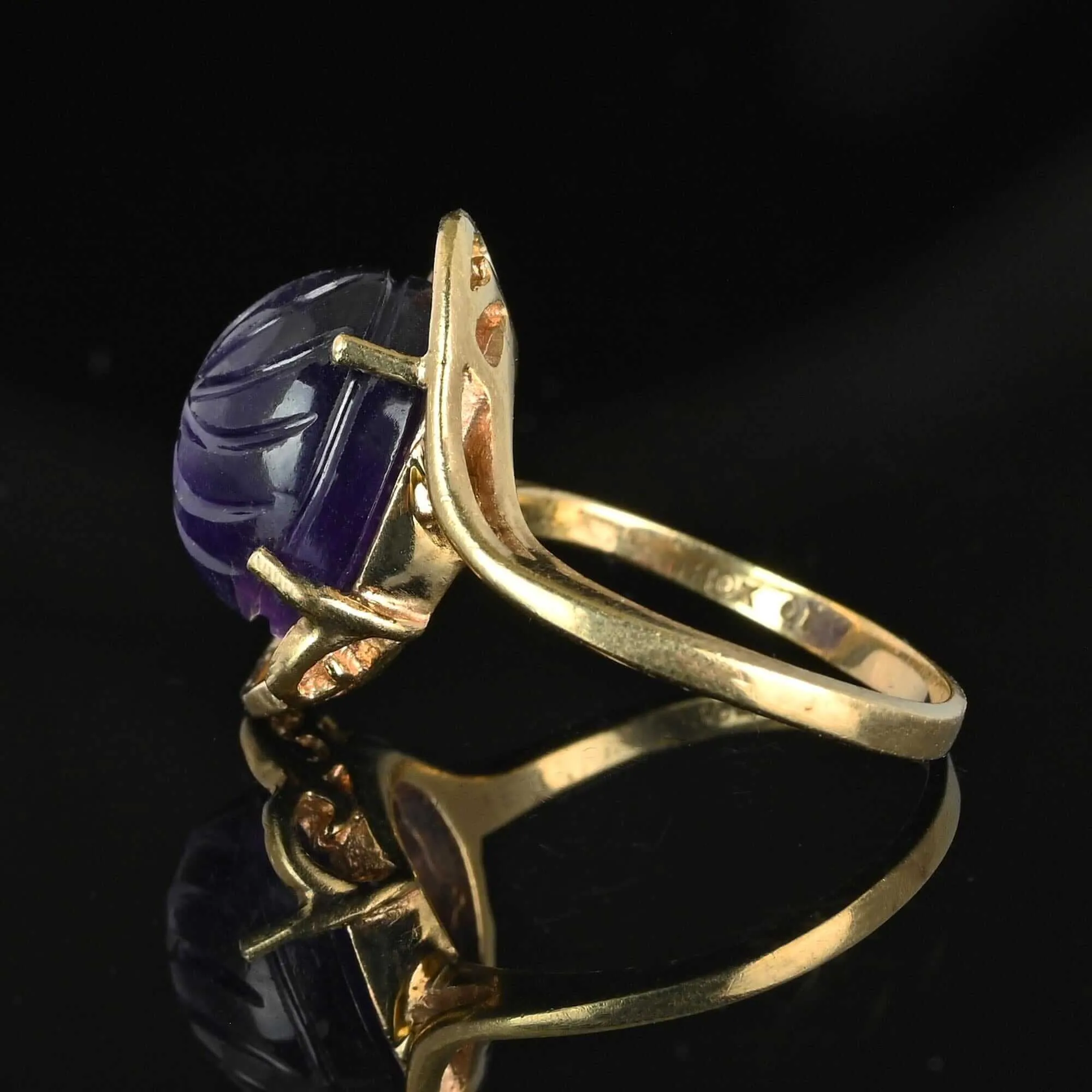 DEPOSIT Fancy Cut Carved Amethyst Cabochon Ring in Gold