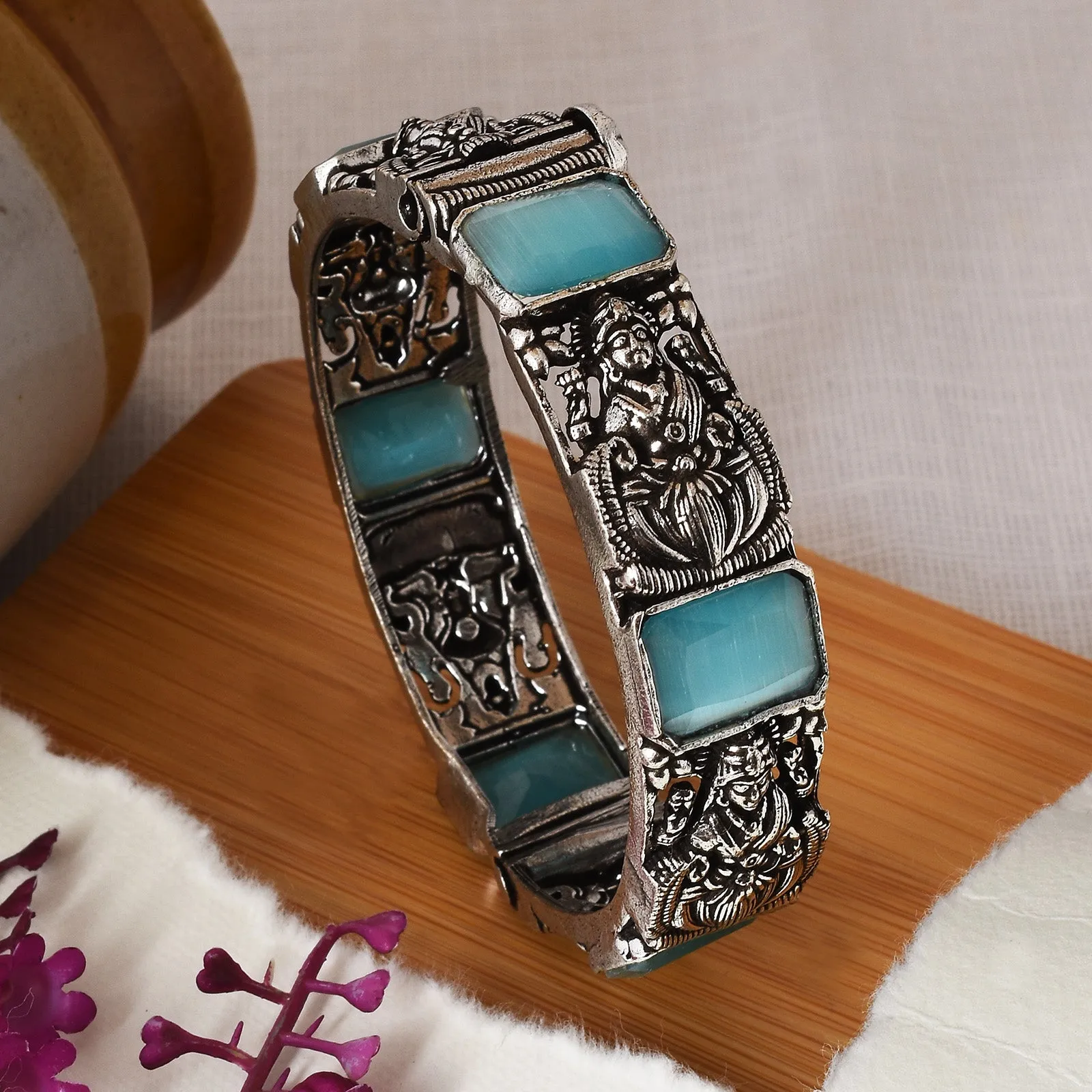 Padma One Piece Bangle