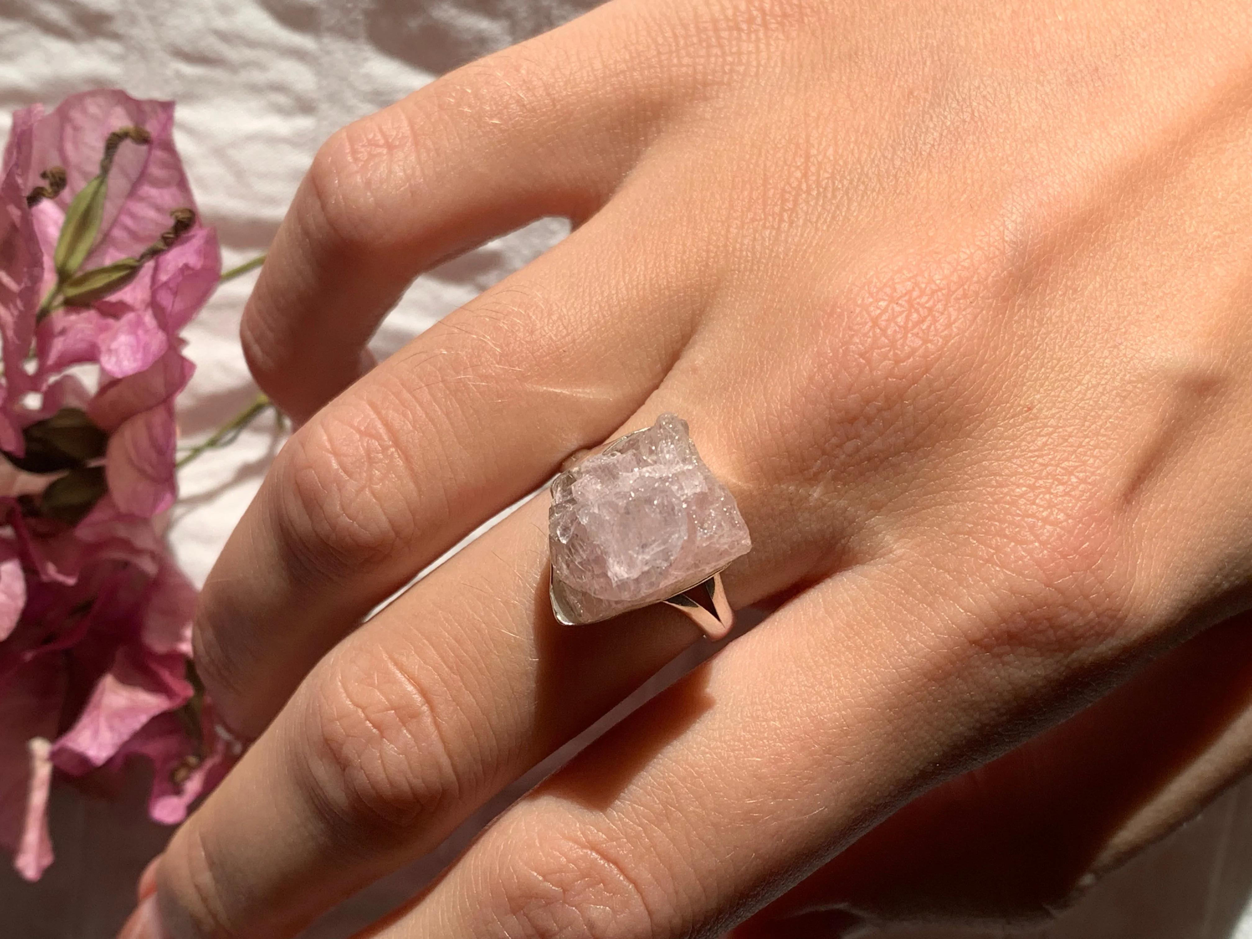 Raw Morganite Akoni Ring (US 7)