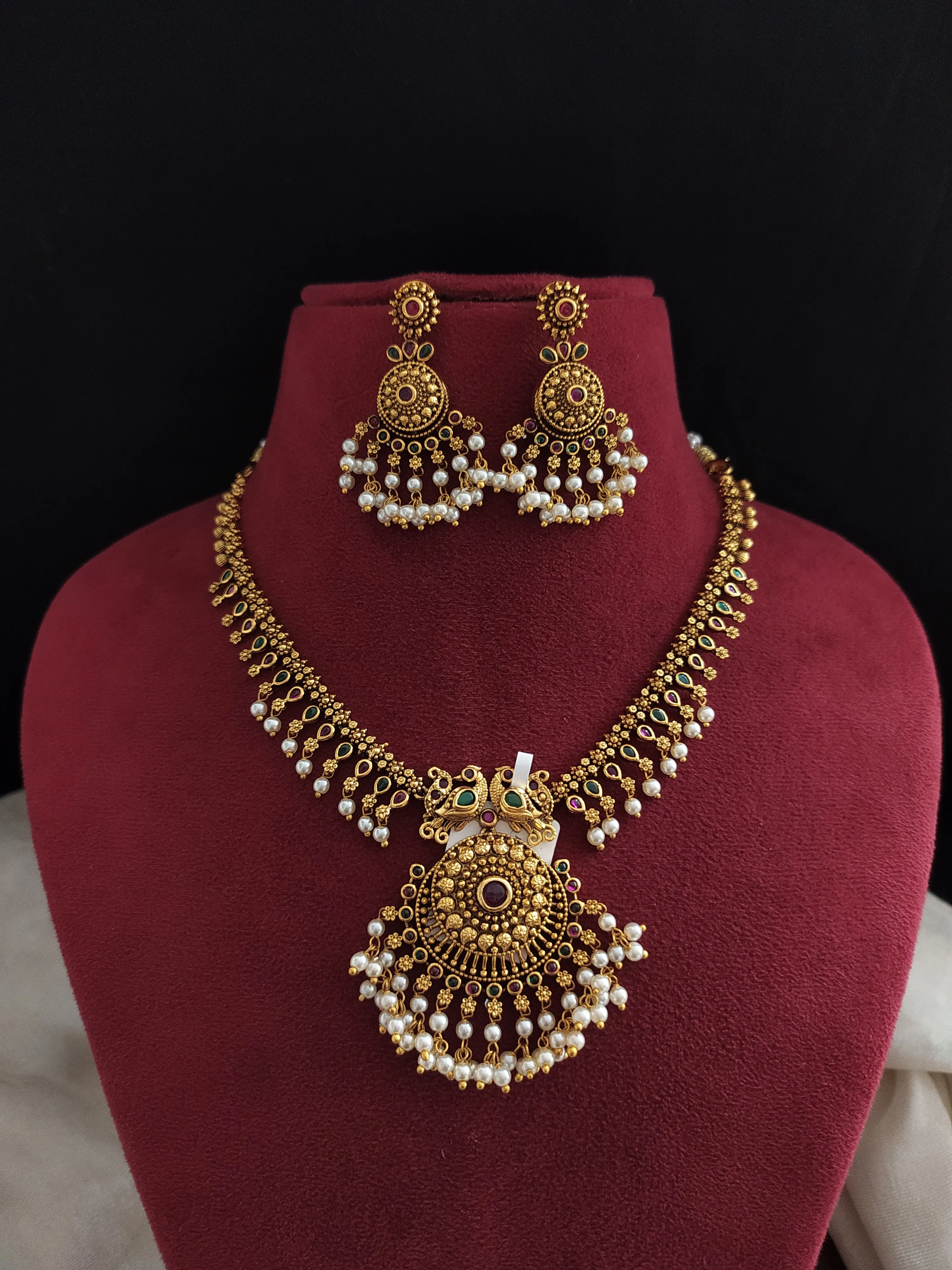 Simple Antique Non-Idol Necklace Set with Pearl Drops