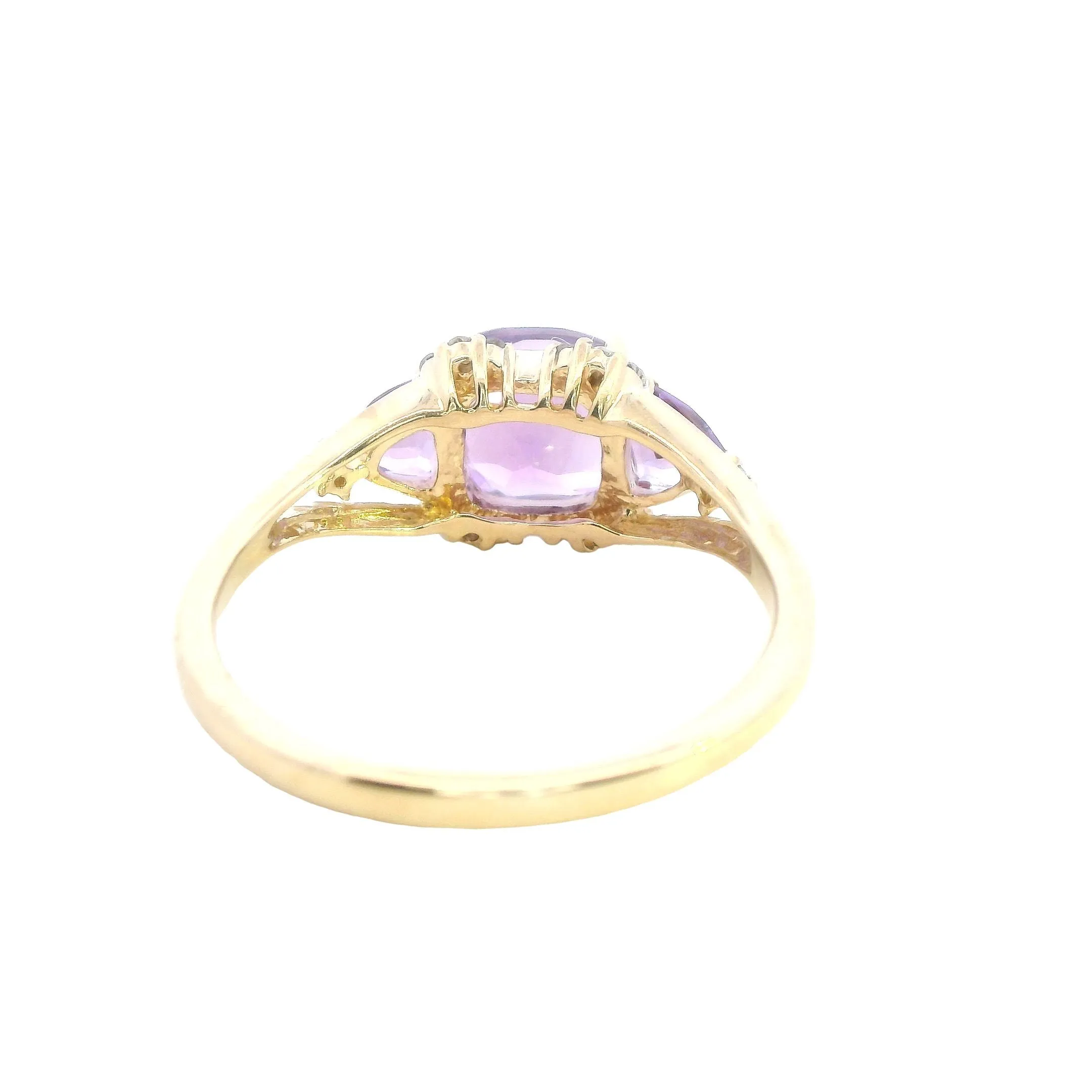 Sophisticated 9ct Yellow Gold Amethyst & Diamond Ring - Elegant Purple Hues