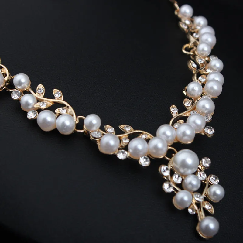 Style simple rhinestone pearl necklace and earrings set feminine and versatile accessories