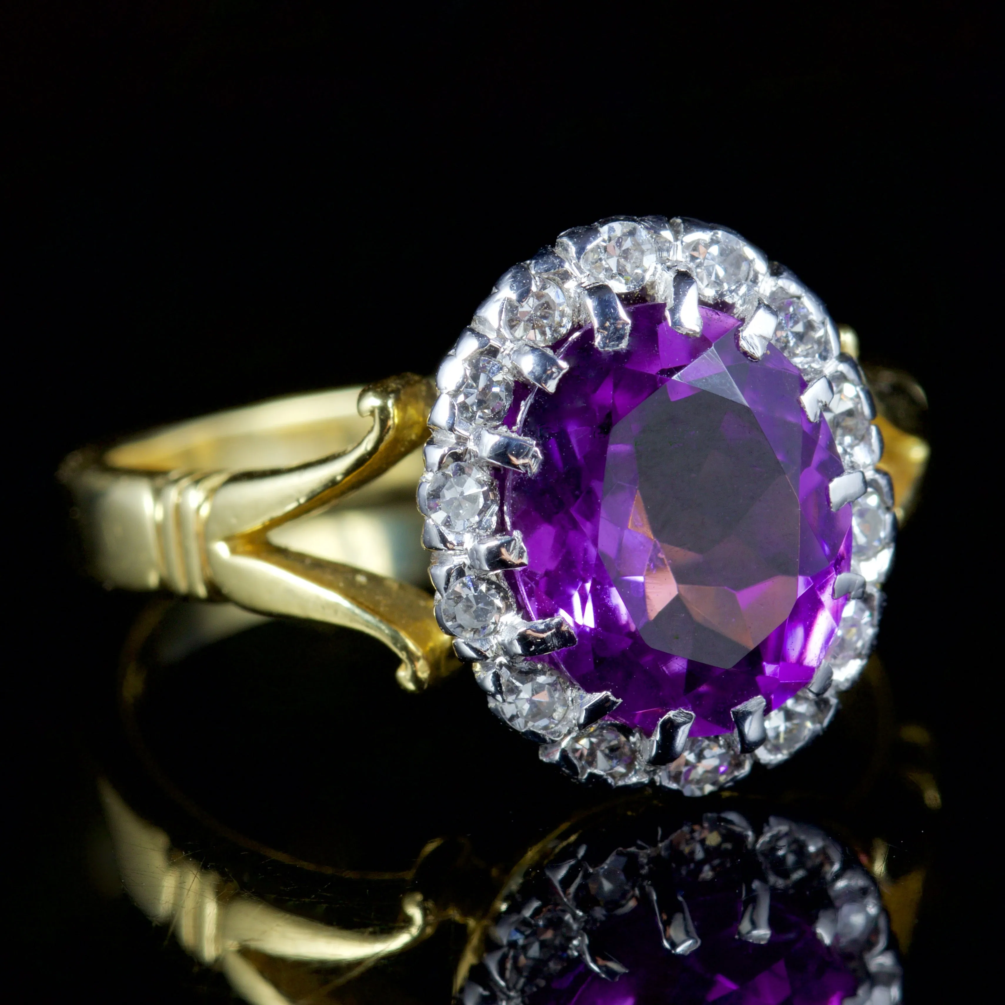 Vintage Amethyst Diamond Ring 18Ct Yellow Gold Dated 1975